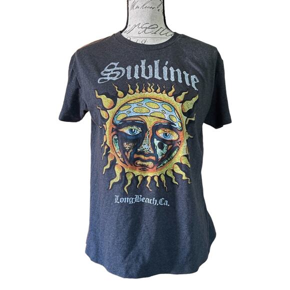 Sublime Gray Short Sleeve Shirt EUC Size Small - Picture 1 of 1